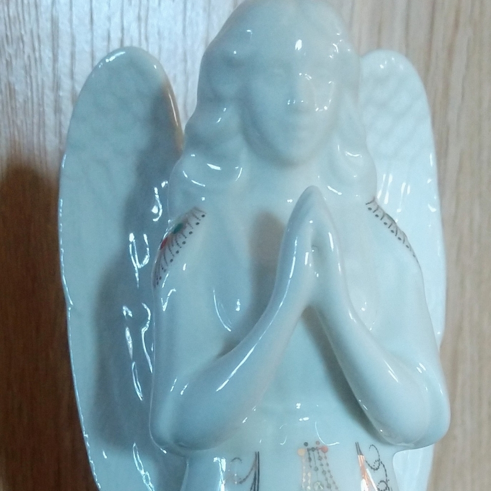 Lenox China Jewels Collection Angle Praying Angle